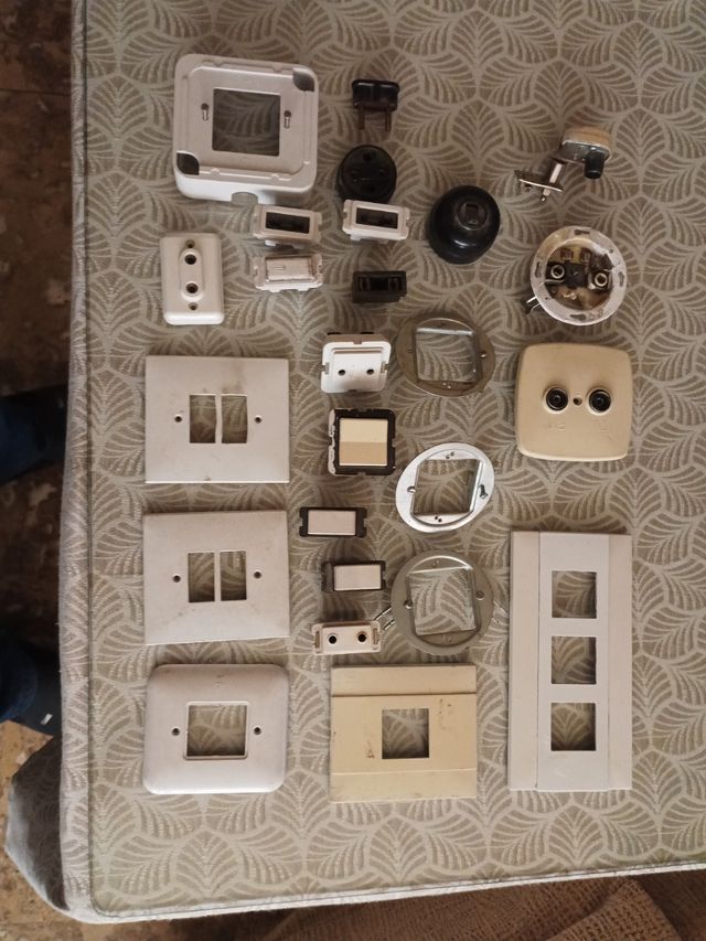 Lote mecanismos eléctricos antiguos