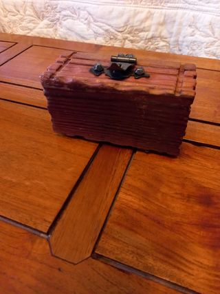 Cofre baúl madera antiguo