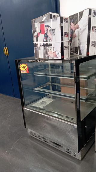VITRINA PASTELERA REFRIGERADA