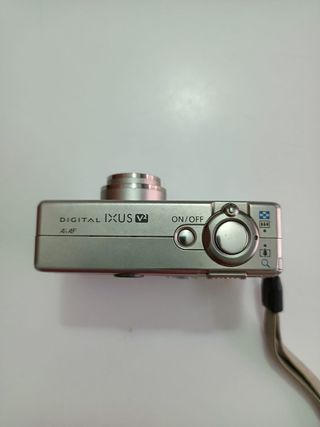 Canon Digital Ixus V2 fotocamera leggi descriz