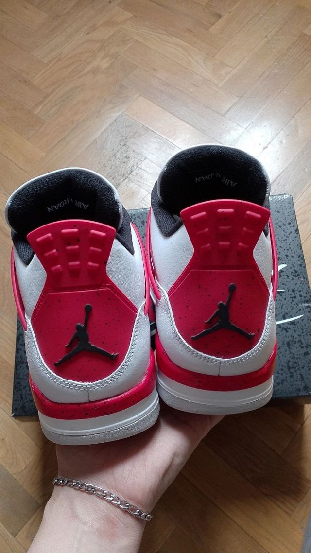 Jordan 4 Retro Red Cement talla 44