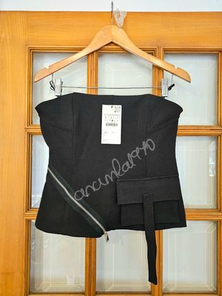 Top corset palabra de honor negro zara