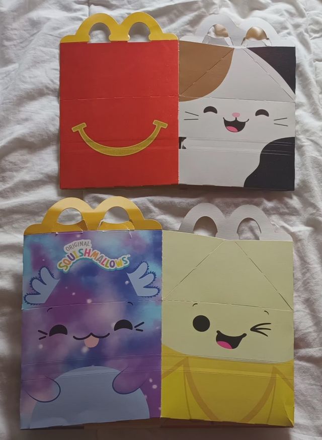 Caja modelo 1 Happy Meal Squishmallows