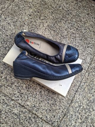 Zapatos Notion planos azul plata
