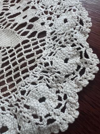 Centrotavola pizzo beige 68x22