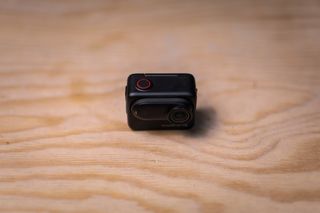 Insta360 Go 3s 128gb PAQUETE FAMILIAR