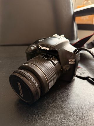 Canon EOS 1100D - Cámara réflex