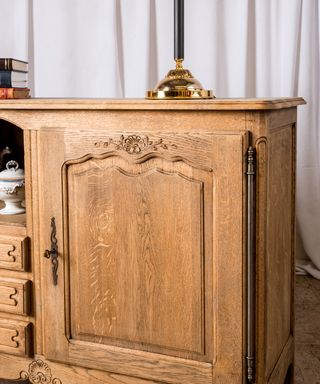 Aparador provenzal de roble