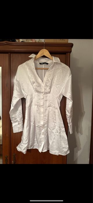 Vestido Zara blanco satinado XS
