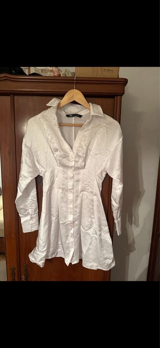 Vestido Zara blanco satinado XS