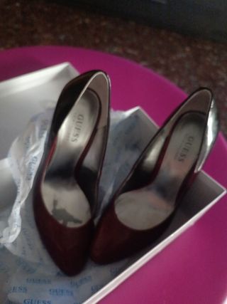 Zapatos Guess Marciano tacón alto