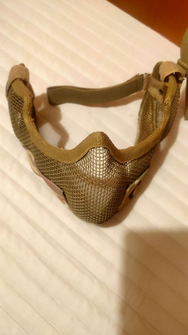 Mascara protección rejilla completa multicam