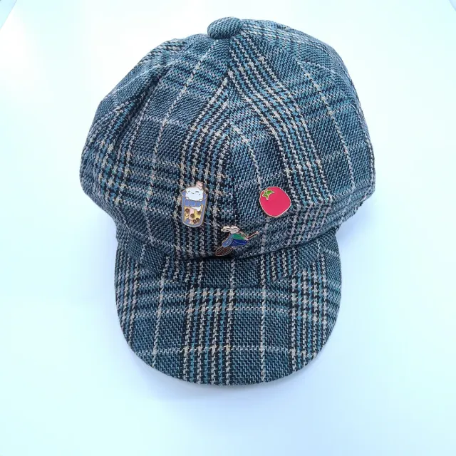 Berretto scozzese per adulti con spilli