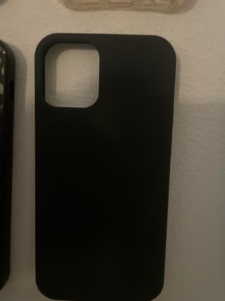 Funda negra iPhone 11 mini