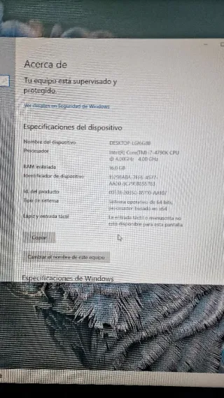 PC de sobremesa blanco de 2014