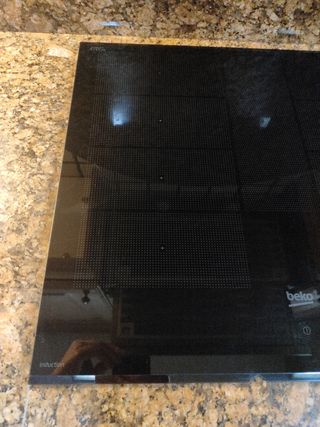 Placa inducción Beko 8 zonas con tara