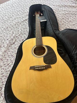 Guitarra acústica Oqan QGA-16 + funda y cejilla