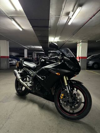 Yamaha R6