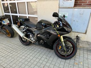 Yamaha R6