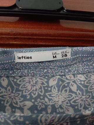 Falda pareo estampada de Lefties
