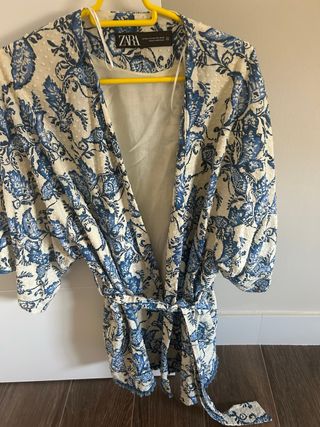 Kimono Zara M - Azul y Blanco