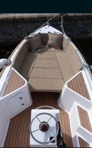 Alquiler barco sin licencia