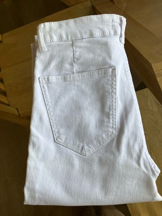 Pantalones Zara pitillo blancos talla 38