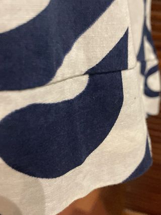 Top estivo senza maniche blu e bianco