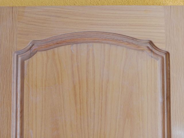 Puerta de armario de madera maciza
