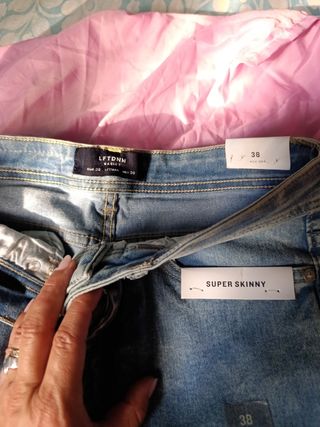 Jeans Super Skinny Hombre M