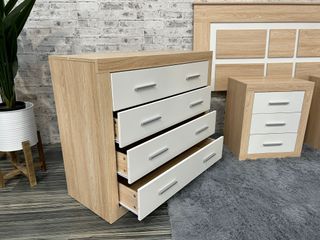 Dormitorio nuevo: Cabecero + 2 mesitas + cómoda