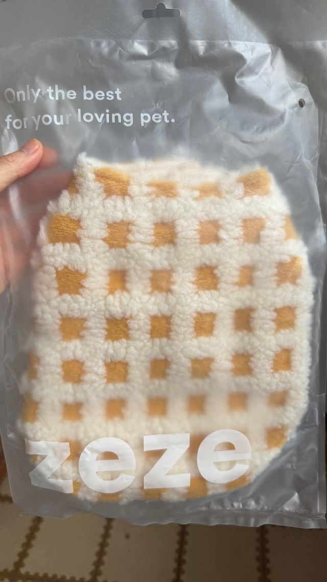 Roupa para gato com estrutura de waffle