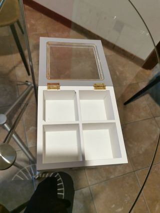 Scatola porta-tè in legno grigio