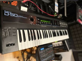 Roland D-50 original + tarjeta ROM D50 + M-512