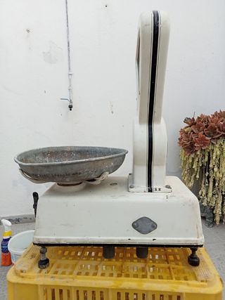 Báscula antigua de colmado