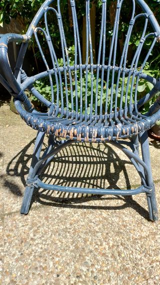 Silla ratán azul vintage