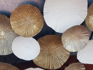 Escultura pared metal dorado-blanco 65x40cm