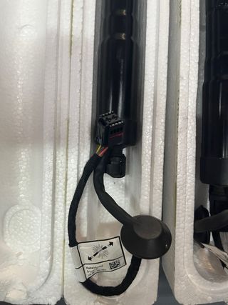 Amortiguadores portón Volvo XC40 (2019)