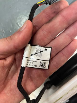 Amortiguadores portón Volvo XC40 (2019)