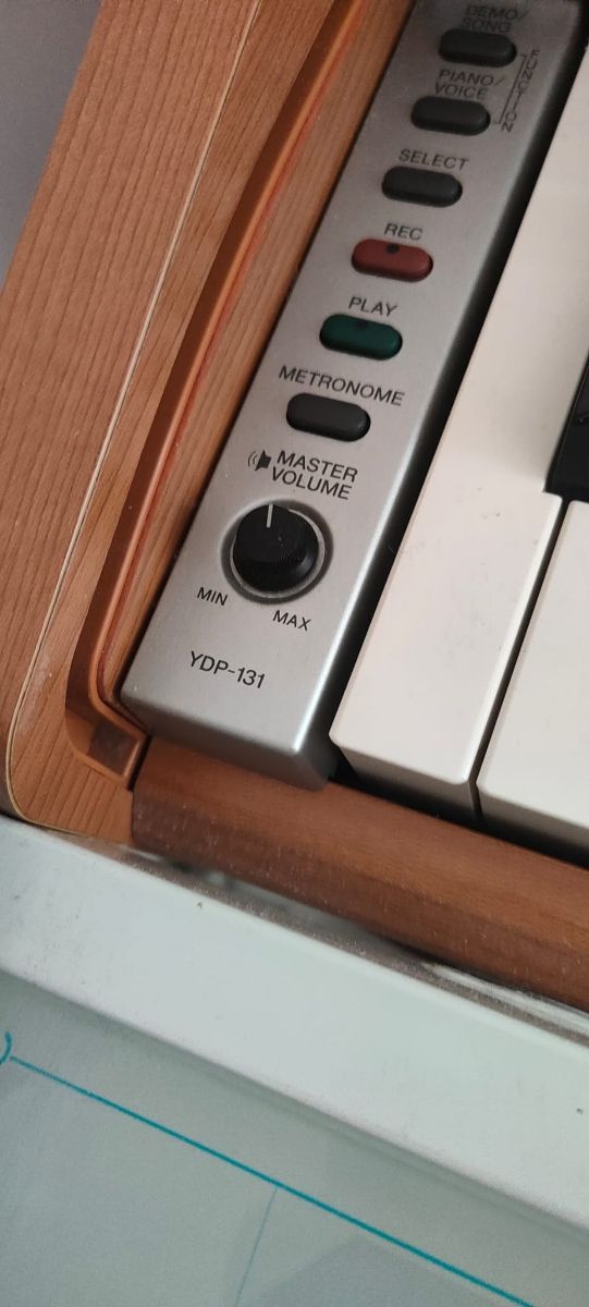 Yamaha YDP-131 Pianoforte Digitale