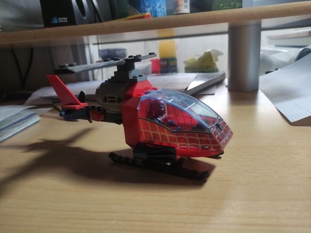 Helicóptero Lego Spiderman