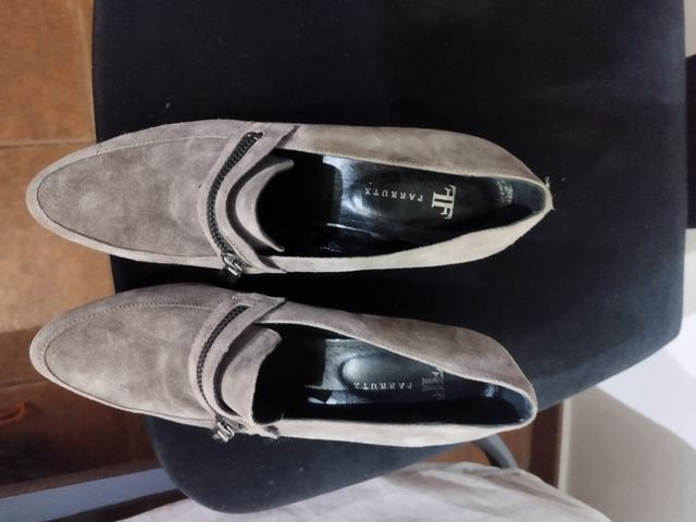 Zapatos Parruta beige de ante