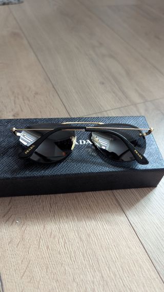 Gafas Prada - Sol - Negras/Doradas