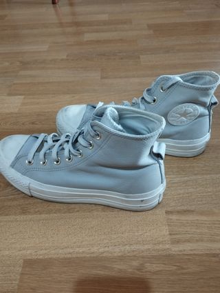 Converse grises altas