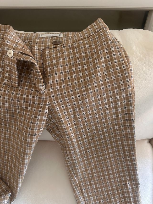Pantalones cuadros Mng beige