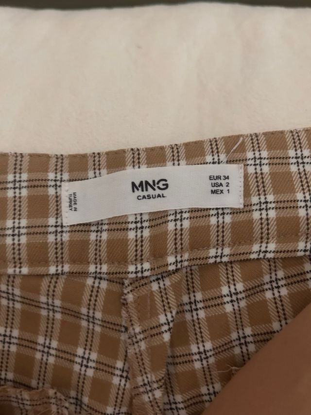 Pantalones cuadros Mng beige