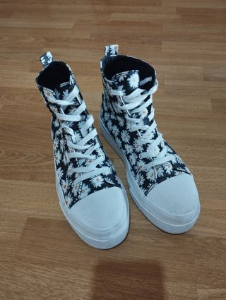 Zapatillas Pull & Bear margaritas 
