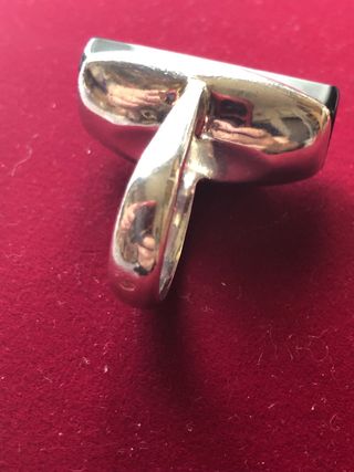 Gran aniillo de plata 925 y Ónix negro