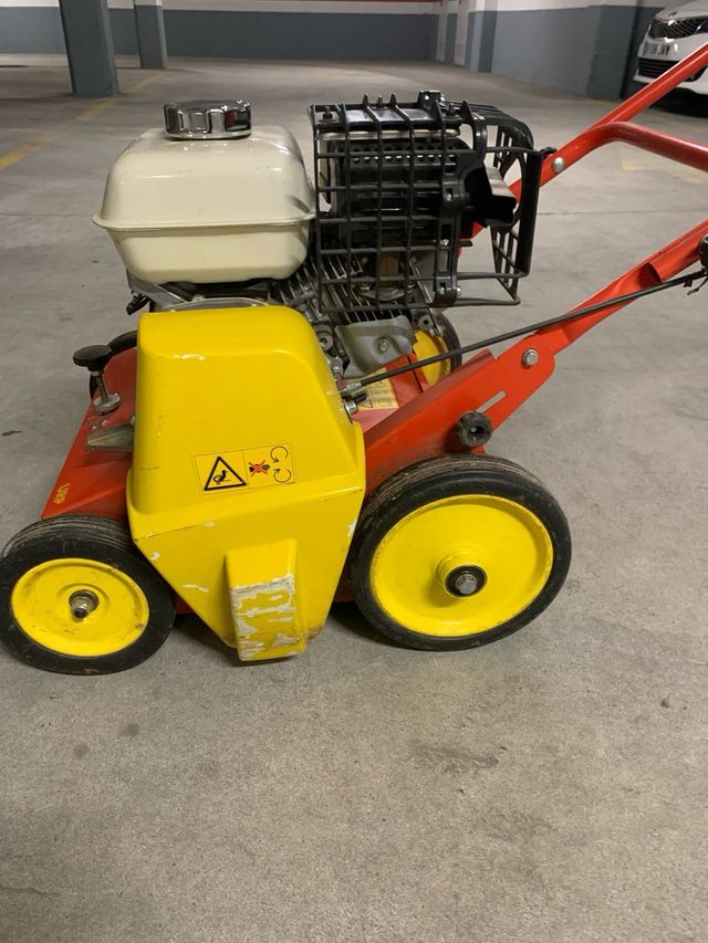 máquina para quitar el musgo ￼