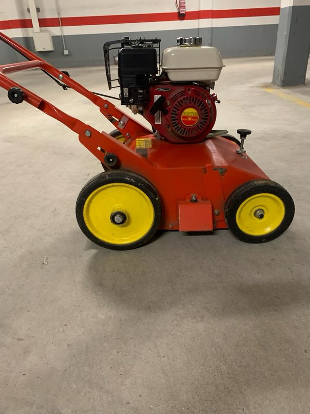 máquina para quitar el musgo ￼